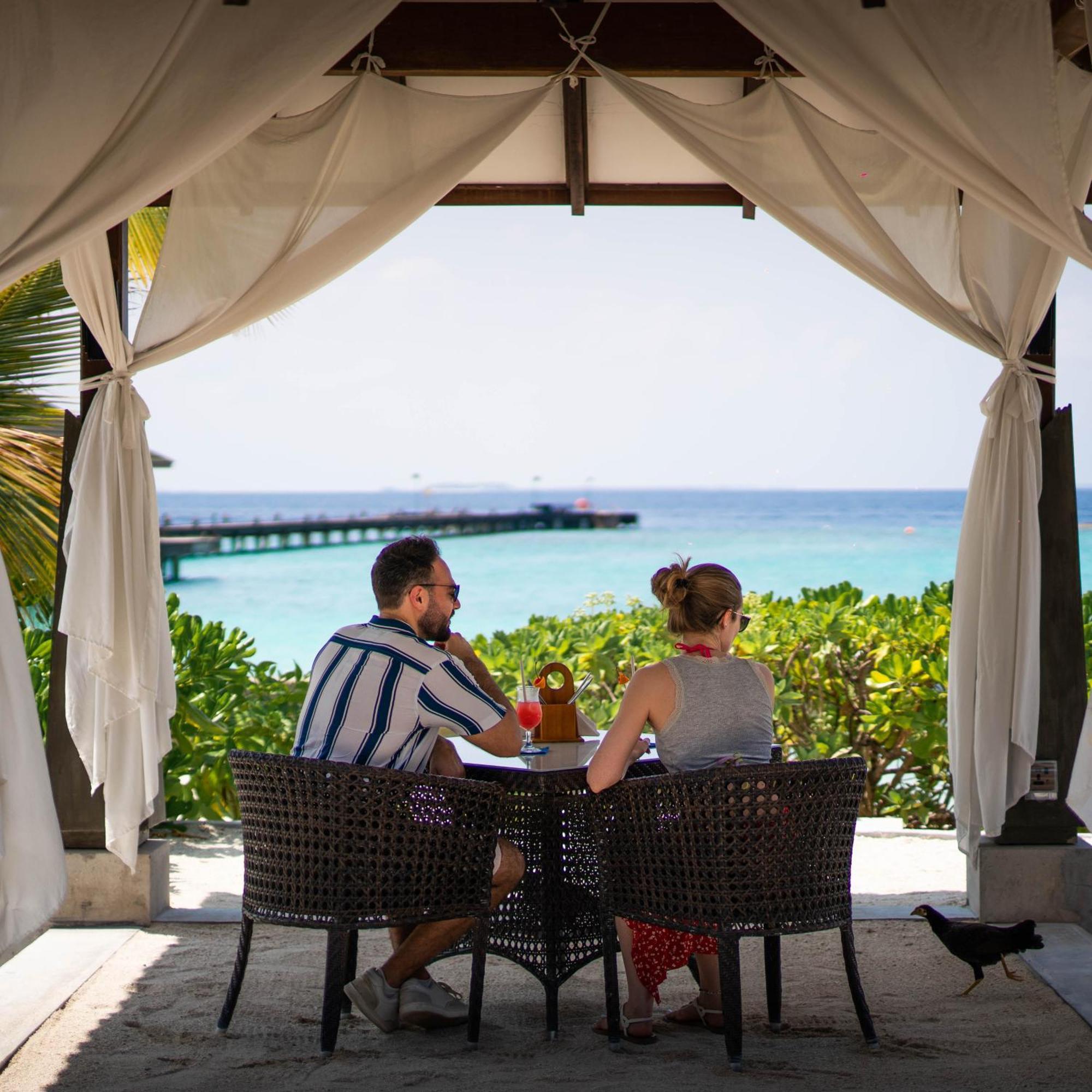 Adaaran Select Meedhupparu - Complimentary Stay For 1 Child For Stays Between April 2025 To September 2025 Meedhoo  Exterior foto