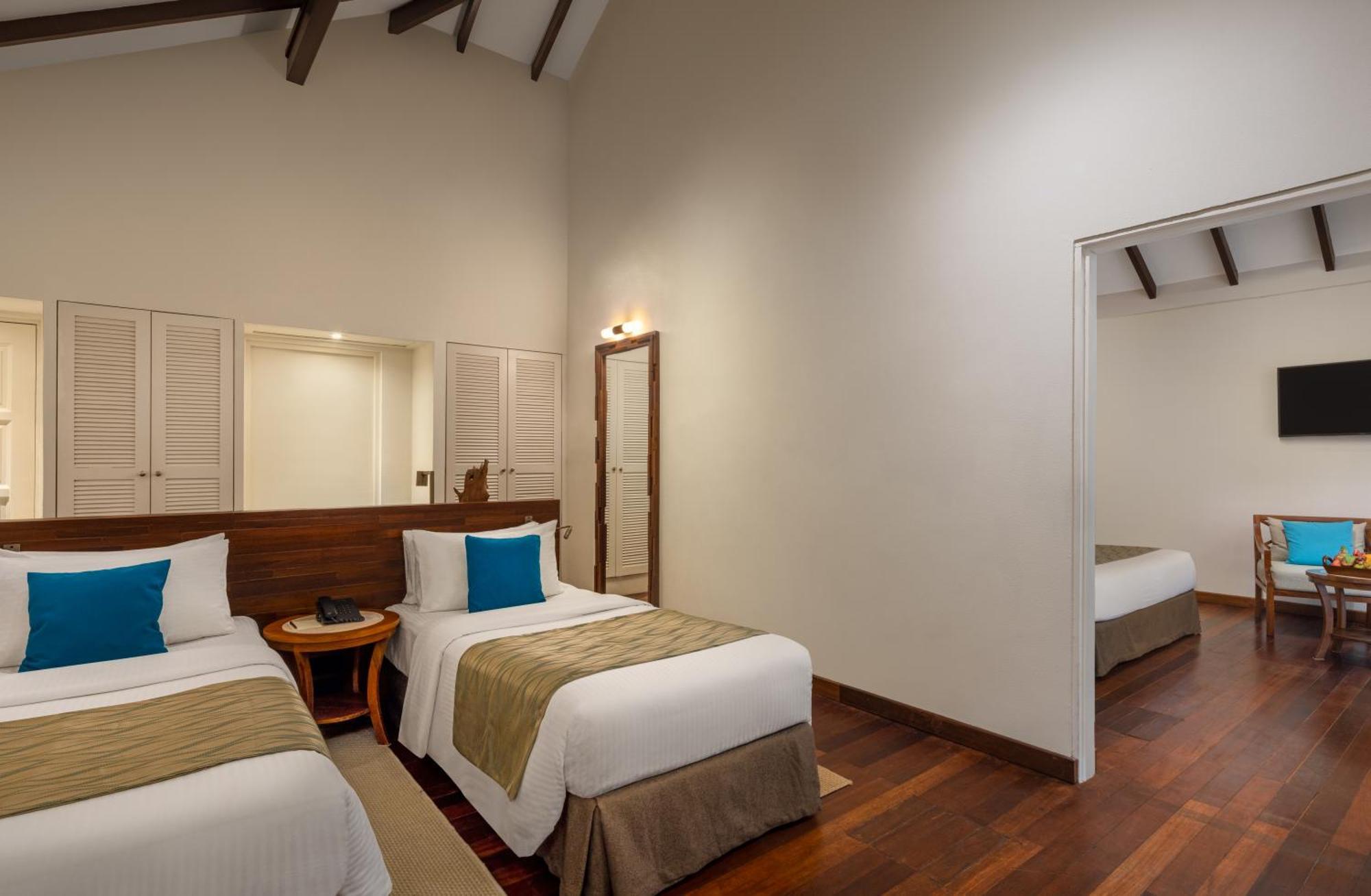 Adaaran Select Meedhupparu - Complimentary Stay For 1 Child For Stays Between April 2025 To September 2025 Meedhoo  Exterior foto