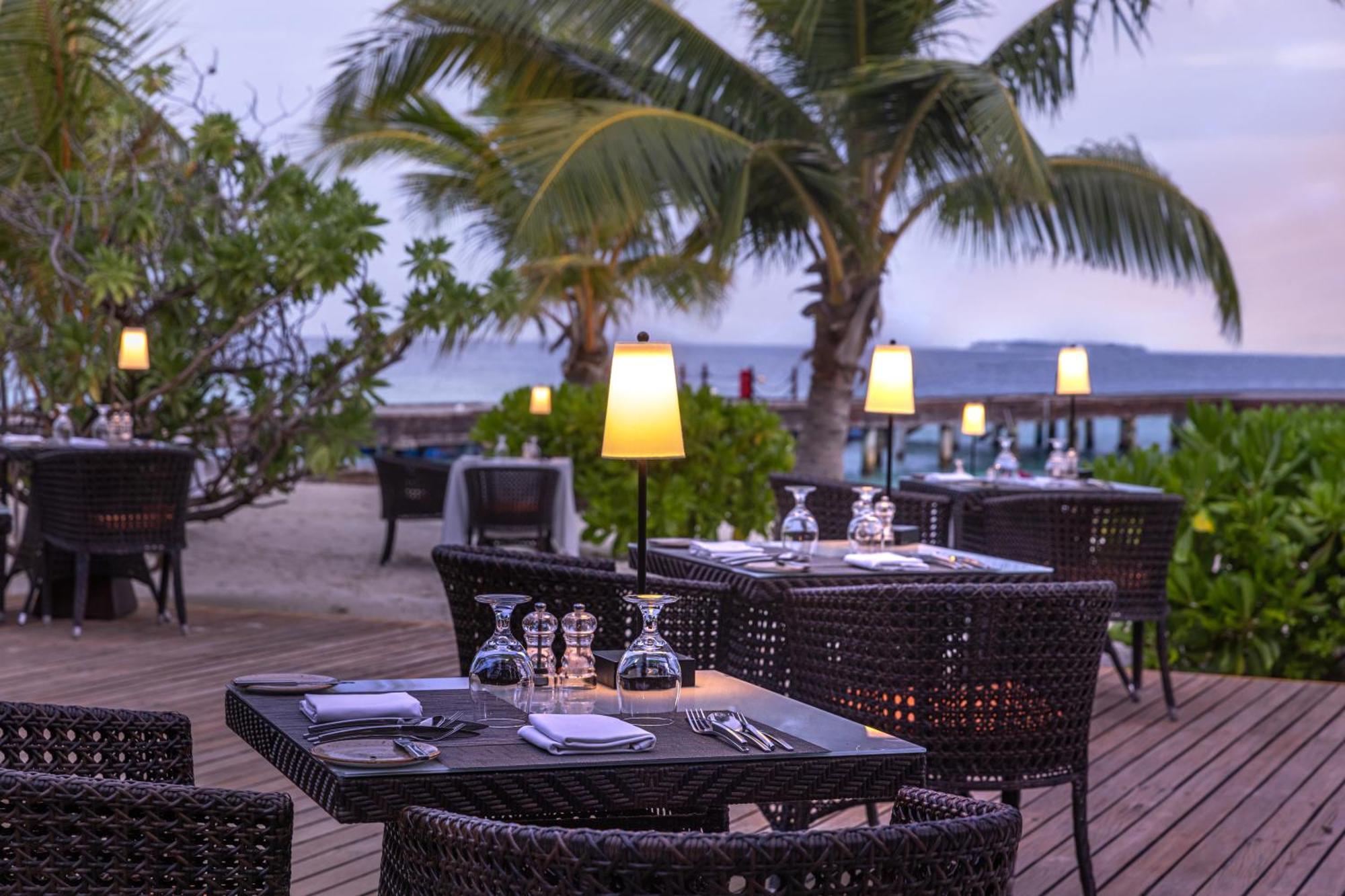 Adaaran Select Meedhupparu - Complimentary Stay For 1 Child For Stays Between April 2025 To September 2025 Meedhoo  Exterior foto