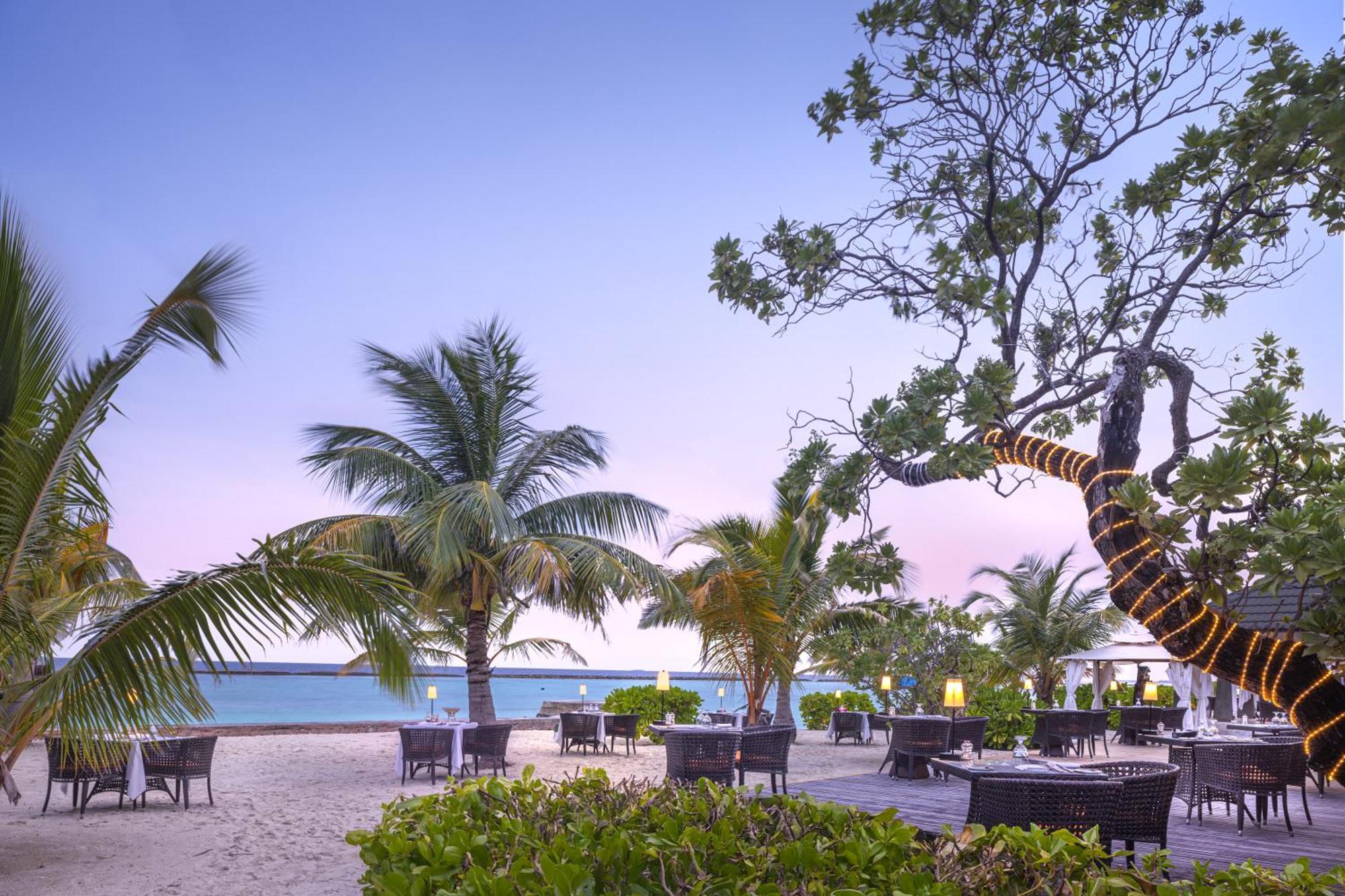 Adaaran Select Meedhupparu - Complimentary Stay For 1 Child For Stays Between April 2025 To September 2025 Meedhoo  Exterior foto