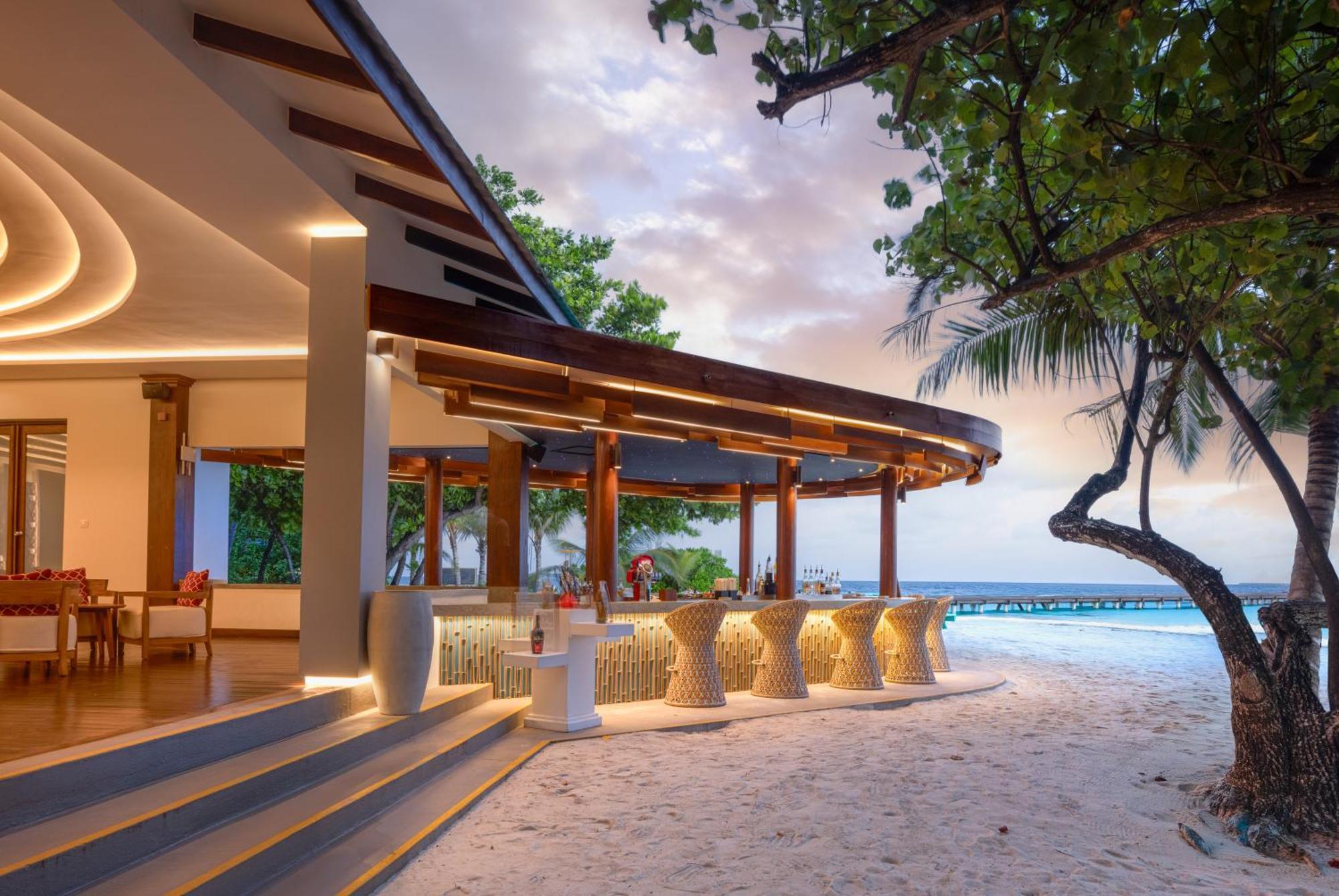 Adaaran Select Meedhupparu - Complimentary Stay For 1 Child For Stays Between April 2025 To September 2025 Meedhoo  Exterior foto