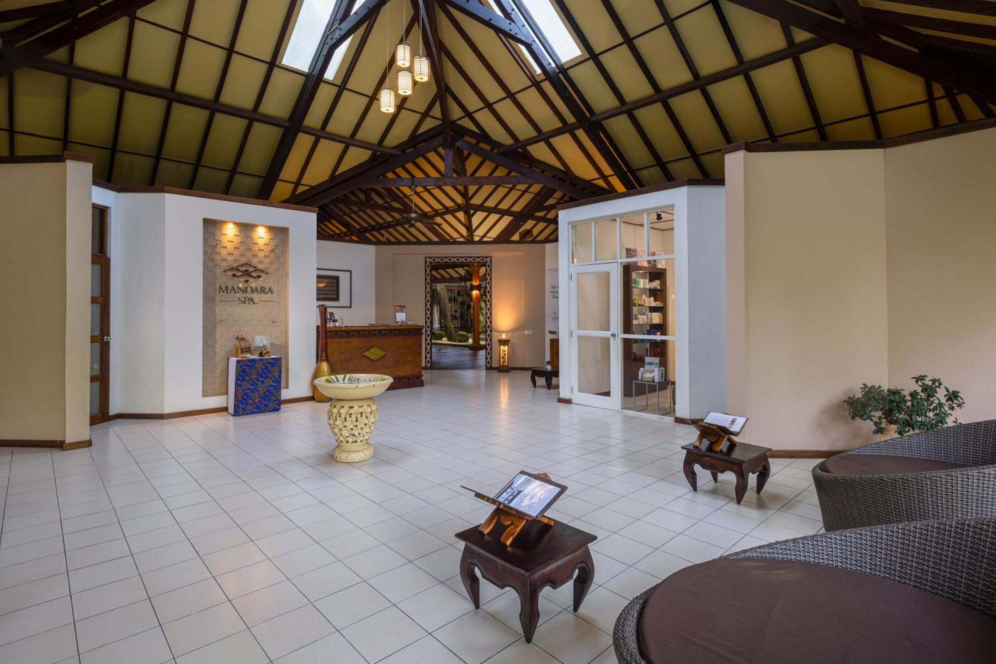Adaaran Select Meedhupparu - Complimentary Stay For 1 Child For Stays Between April 2025 To September 2025 Meedhoo  Exterior foto